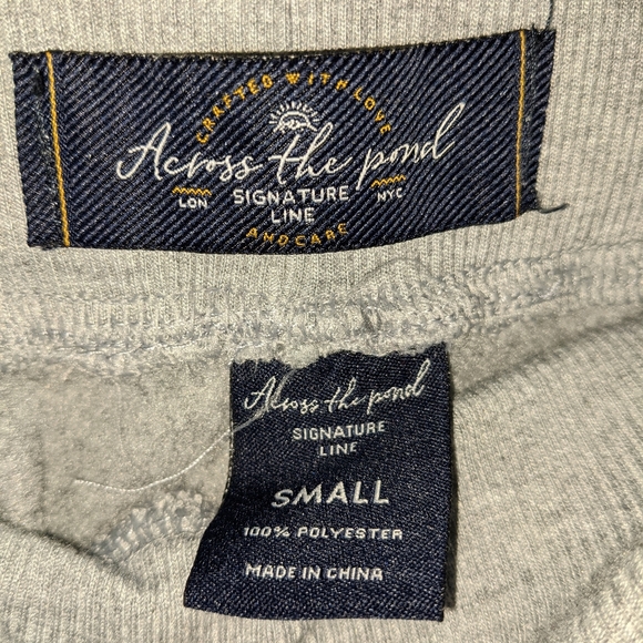 Across the pond Size S Woman's Gray Sweatpants - Picture 2 of 4